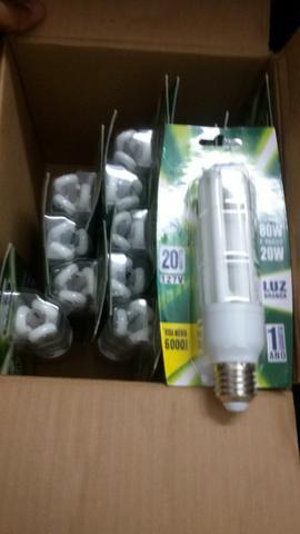 15 lâmpadas 20w