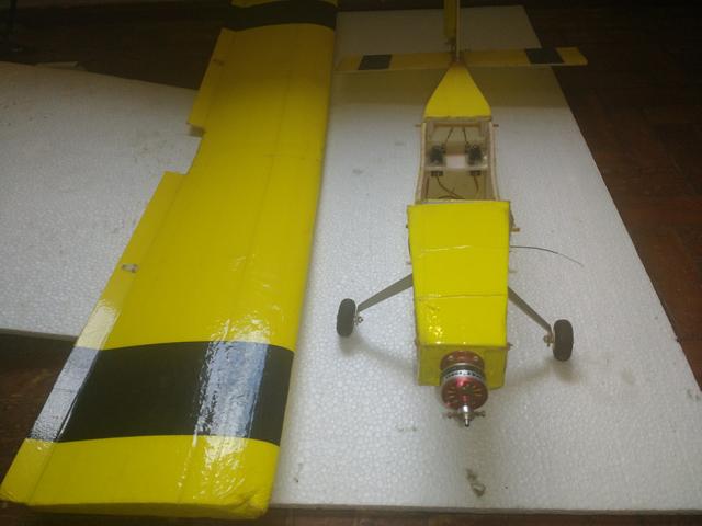 Aeromodelo Elétrico Semi Novo