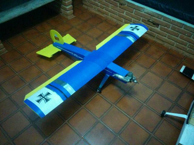 Aeromodelo treinador