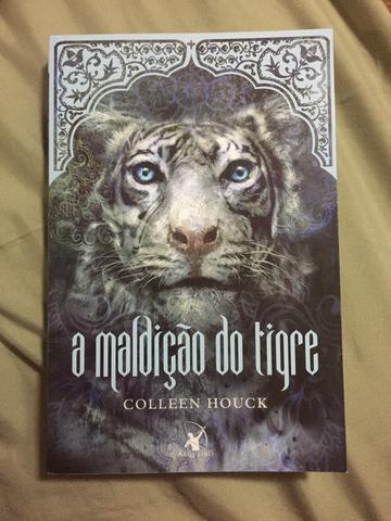 Box completo da Saga de livros O Tigre da escritora Colleen