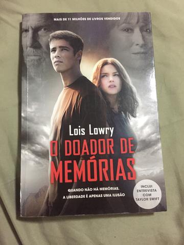 Livro O Doador de Memórias de Lois Lowry em excelente