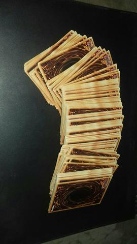 Lote com 228 Cartas de Yugioh!