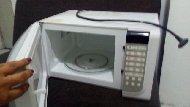 Microondas Eletrolux 20 L