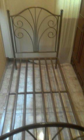 Vendo cama(viúva)