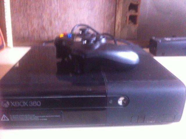 Xbox 360 Slim 250gb Travado + Controle