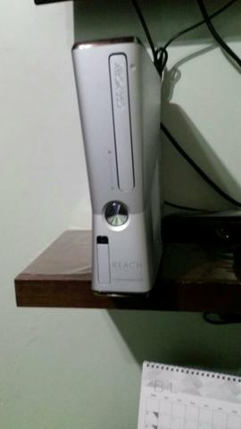 Xbox 360 Slim Edição do Halo Reach 250 GB completo