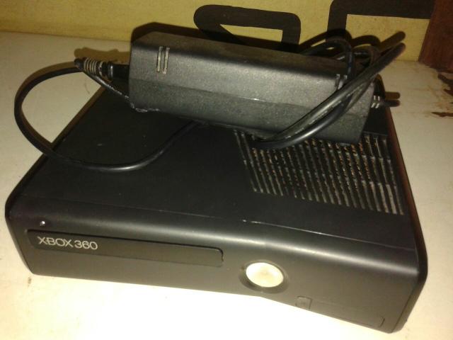 Xbox 360 slim destravado RGH [defeito]