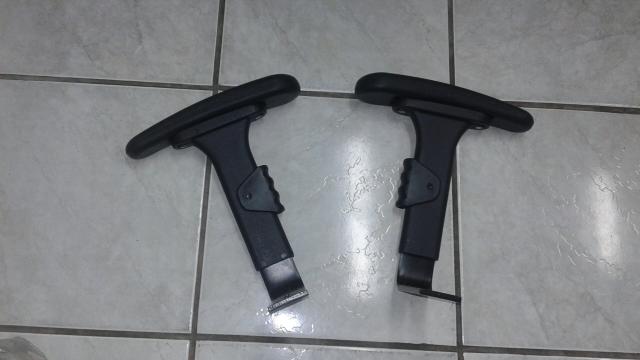 Braços para cadeira