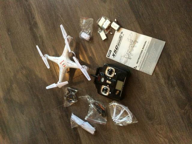 Drone syma X5C +5baterias com câmera 2mp
