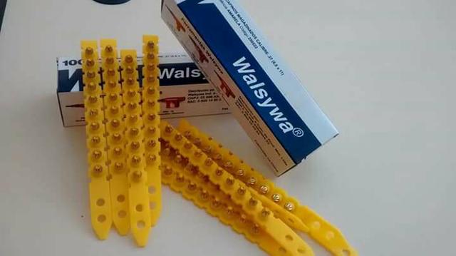 Gesso em pó e placa