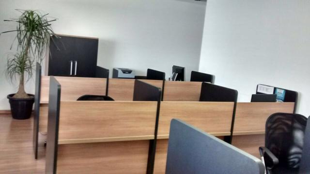 Lindas baias ou todo escritório