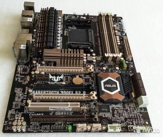Placa Mãe Asus Sabertooth 990FX R2.0 Edição Militar