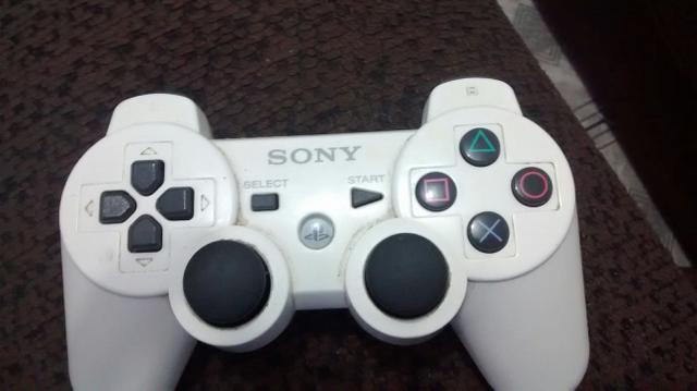 Play3 super slim, leia o anúncio