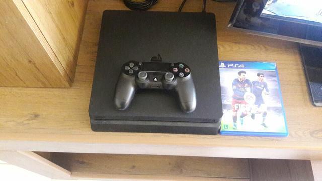 Playstation 4 Slim