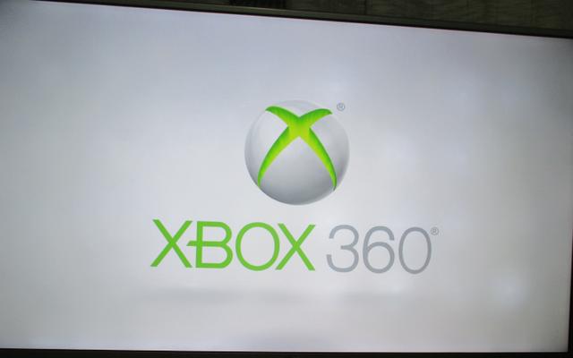 Xbox 360 Seminovo com NF e pouquíssimo uso e completo de