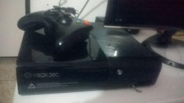 Xbox 360 super slim 4GB completo