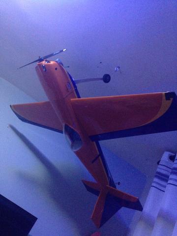 Aeromodelo Edge 540