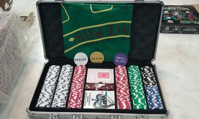 Kit de Poker Com Maleta em até 5x - Mercado das Pulgas