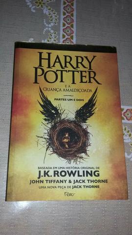 Livro HARRY POTTER e a criança amaldiçoada