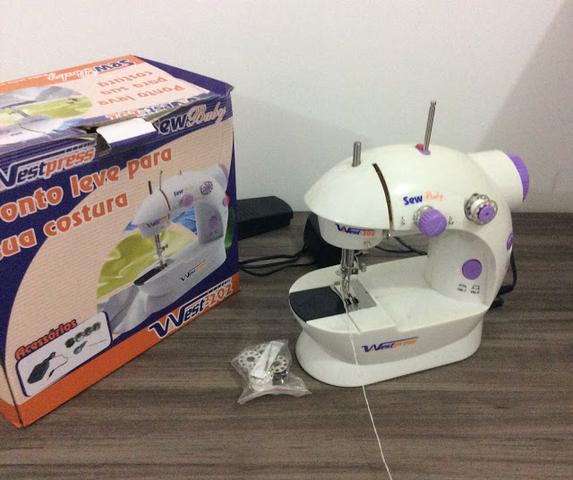 Máquina de Costura Sew Baby - West 202