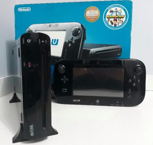 Nintendo Wii U com 18 jogos