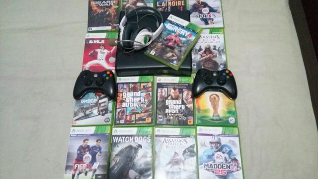 Xbox 360 slim completo zarado 16jogos
