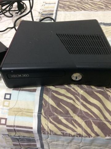 Xbox 360, vendo ou faço rolo com xbox one