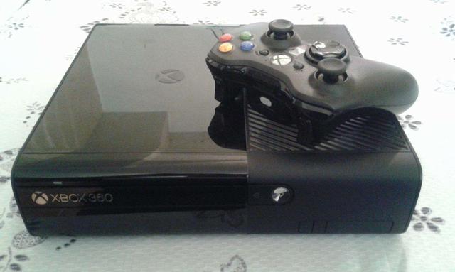 Xbox GB Muito novo - Travado - 1 Controle