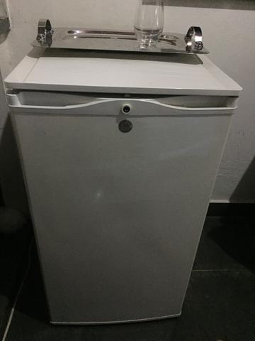 Frigobar gelando perfeito