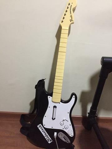 Guitarra Fender + bateria Logitech
