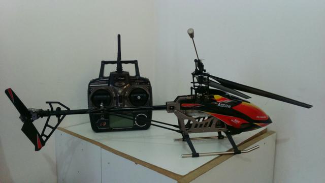 Helicóptero de controle remoto V913 semi-novo