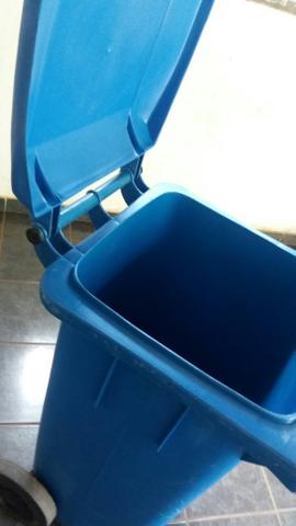 Lixeira de rodas 100 ltros