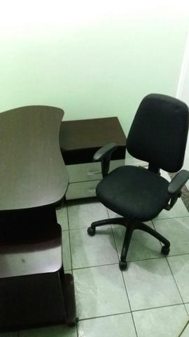 Mesa e Cadeira de escritório