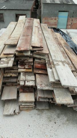 Vende-se madeira usada para Lage (preço camarada)