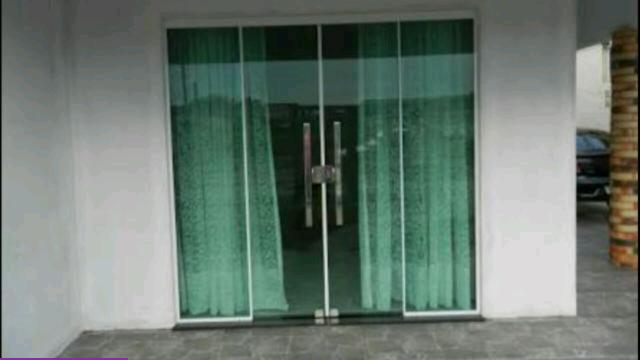 Vidraçaria (portas e janelas)