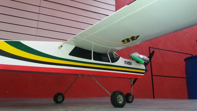 Avião boomerang zerado!!! glow