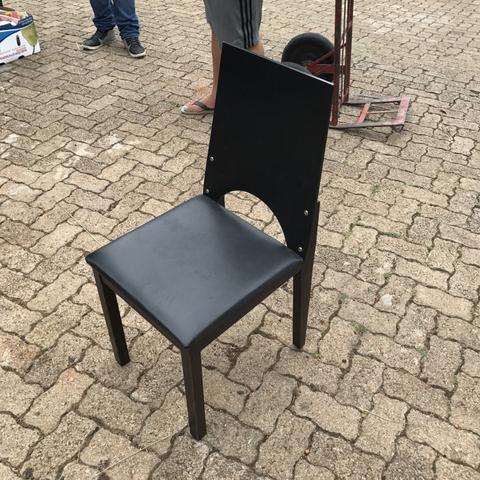 Cadeiras de jantar ou escritório