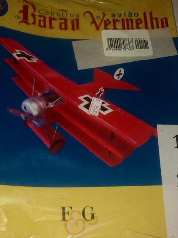 Fascículos do " Avião Barão Vermelho "