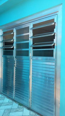 Portão de alumínio