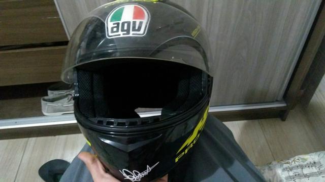 Vendo Capacete AGV Tamamho 