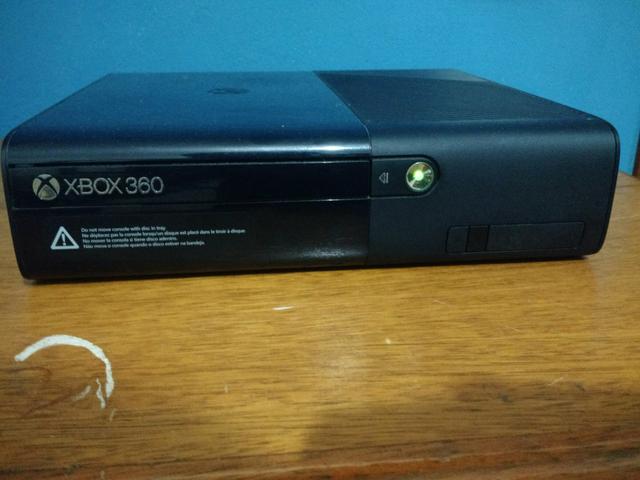 Vendo Xbox 360 Travado