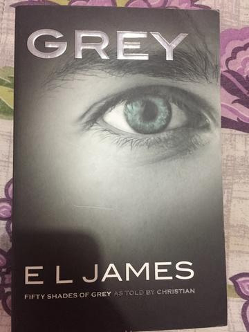 Livro Grey em inglês