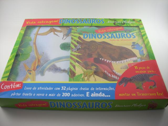Livro Vida Selvagem Dinossauros (NOVO) - Monte um