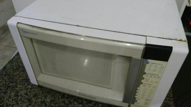 Microondas eletrolux file