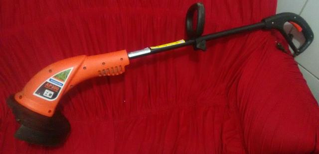 Máquina de corta grama