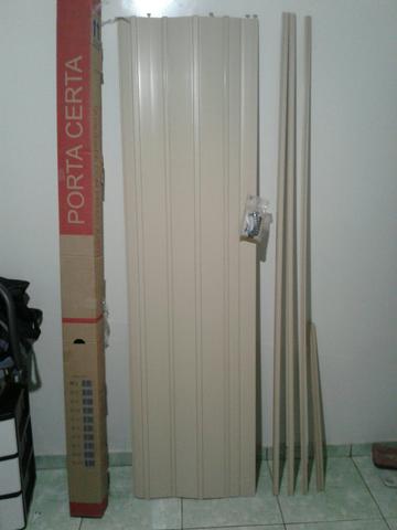 Vendo porta Sofonada cor bege semi nova
