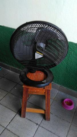 Ventilador arno em perfeito estado.(por motivo de viagem)