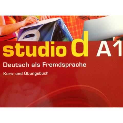 2 Livros para curso de alemão Studio d A1
