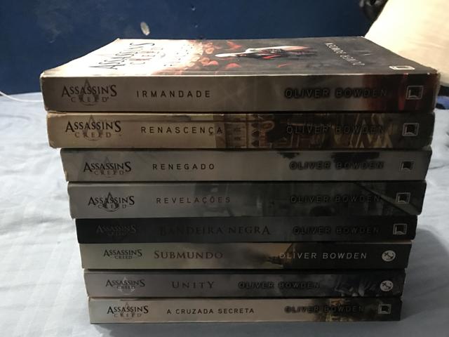 8 Livros da Saga Assassins Creed