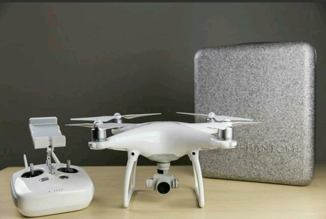 Drone p4 completo novo